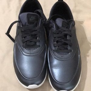 Women’s Nike Thea